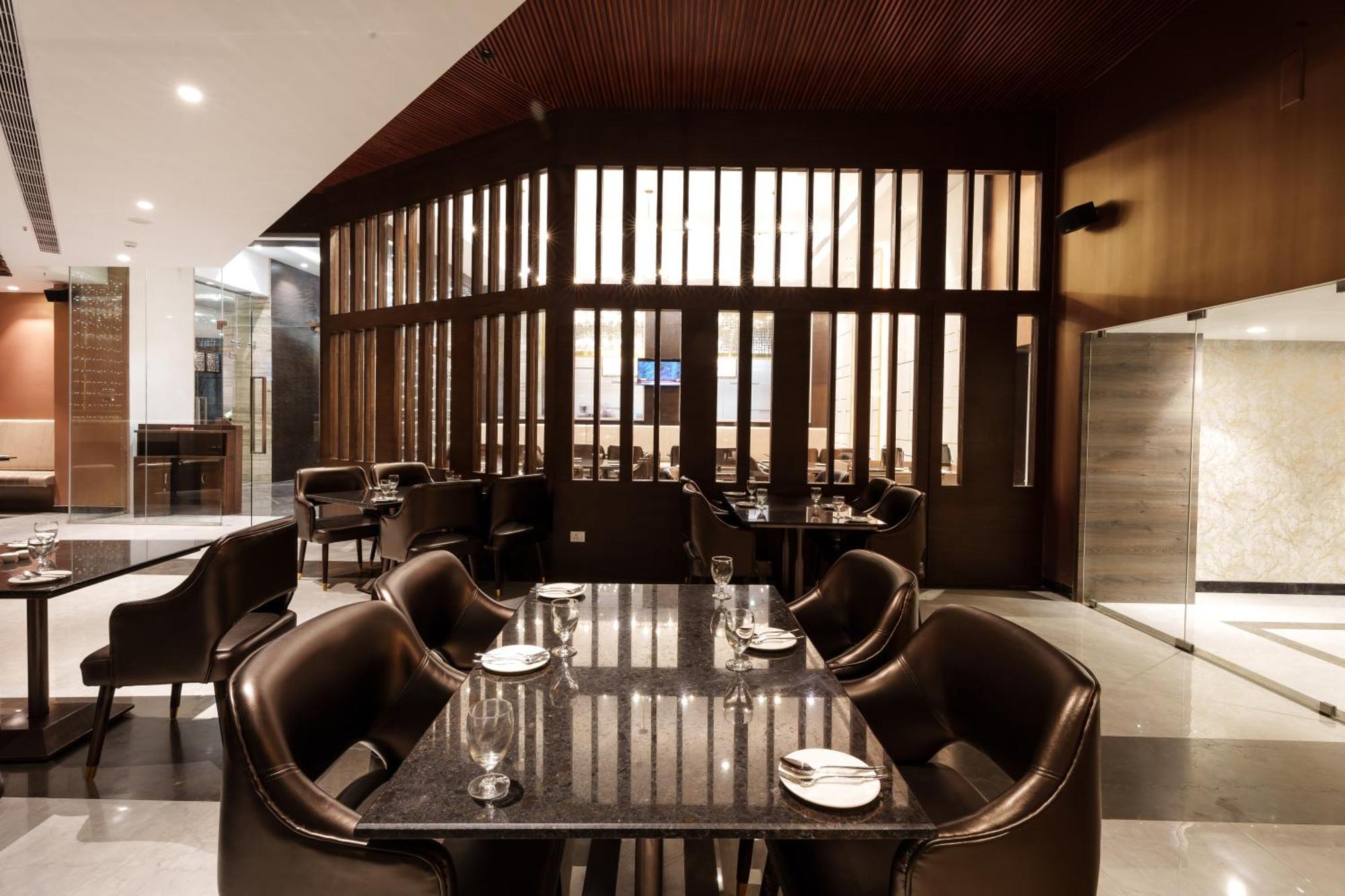 Pharos Hotels Chennai Luaran gambar