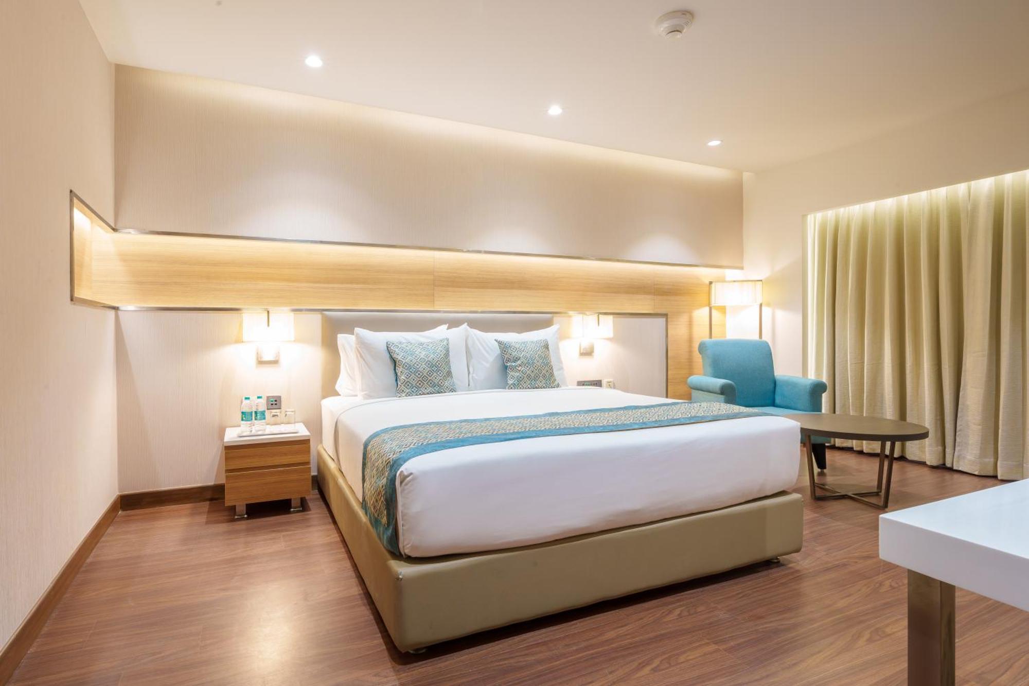 Pharos Hotels Chennai Luaran gambar