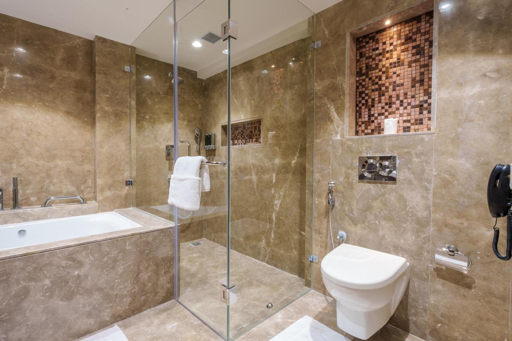 Pharos Hotels Chennai Luaran gambar