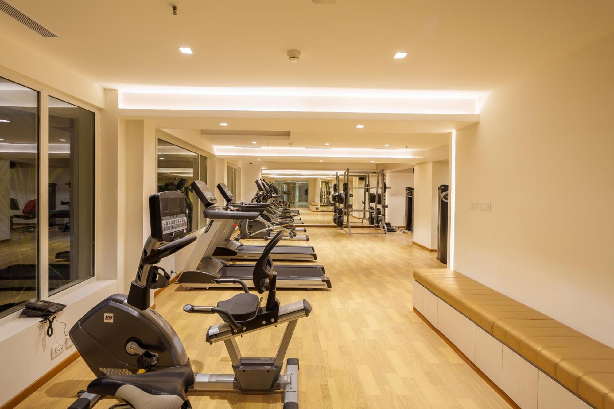 Pharos Hotels Chennai Luaran gambar